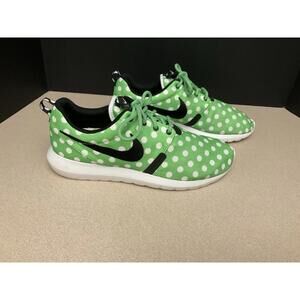 Mens Nike Roshe One NM QS Polka Dot Strike Green Running Shoes. Size 9.5. Nice!